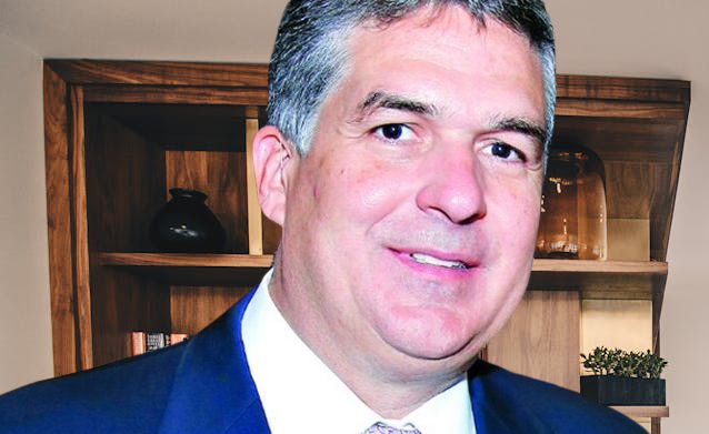 Liderazgo de Francisco Martinelli en normativas de energía limpia