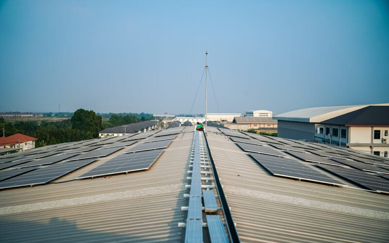 Paneles solares para casa en El Salvador: cuánto puedes ahorrar al instalarlos