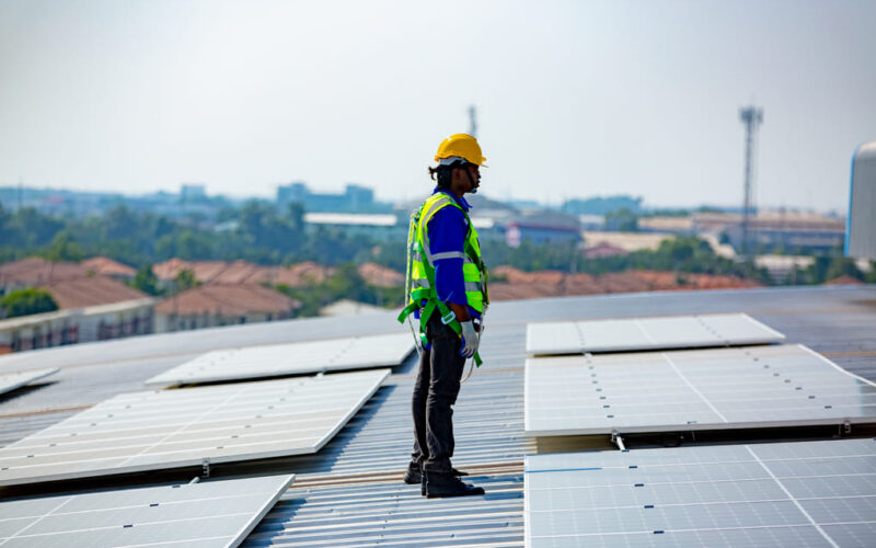 Cómo los paneles solares en Panamá mejoran tu independencia energética